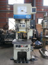 コマツ　パワープレス